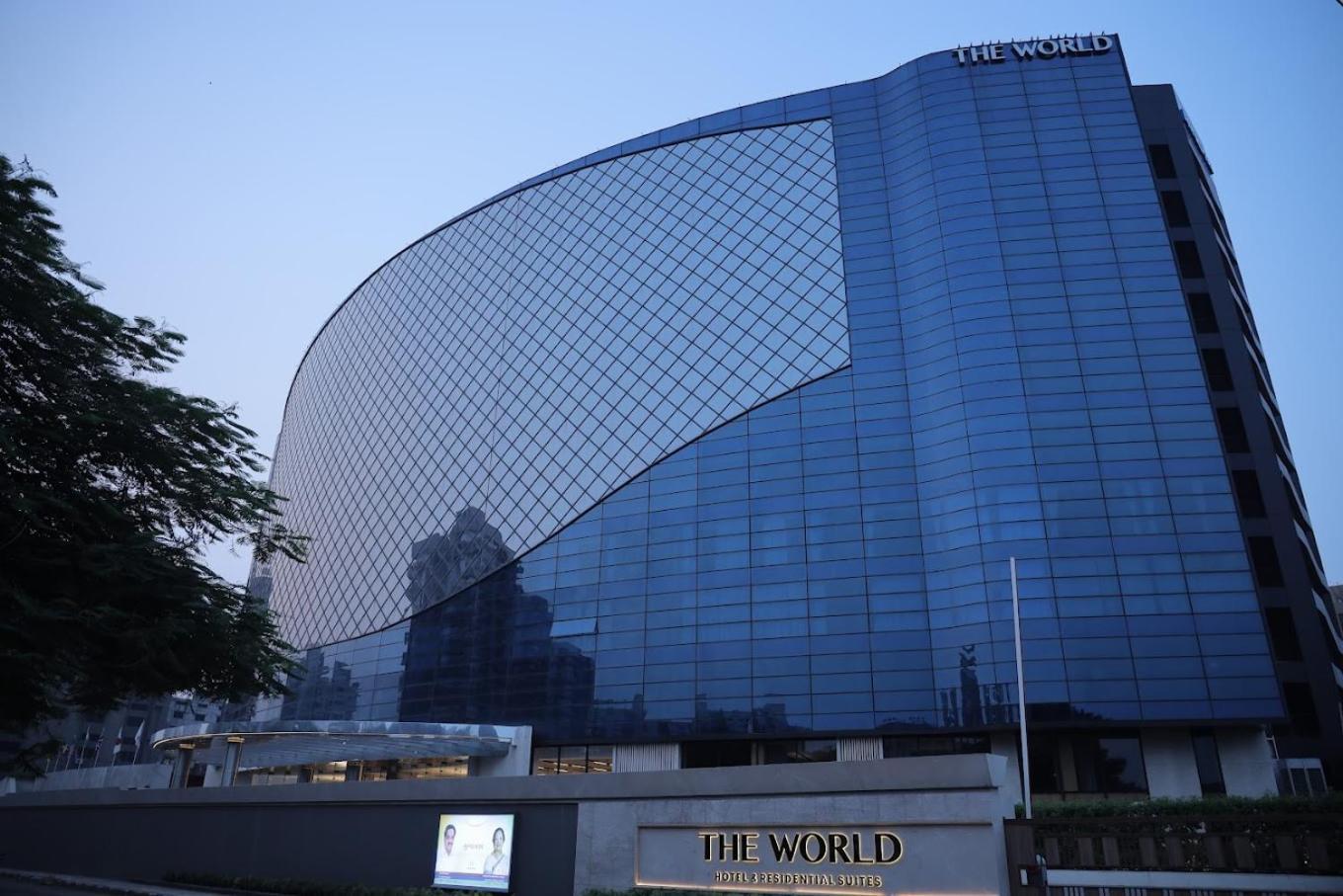 ホテル The World スーラト エクステリア 写真